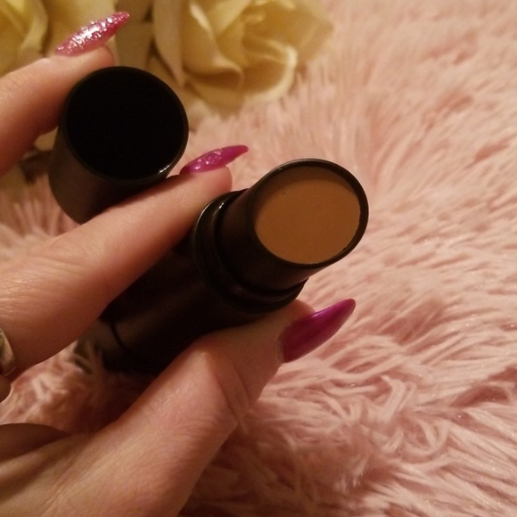 SMASHBOX foundation and soft contour - Picture 4 of 4
